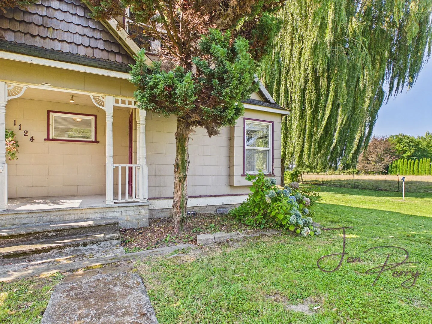 3 Bedroom 1 Bathroom Home in Everson, WA — Photo 2