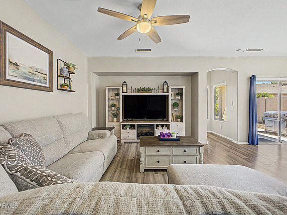 5th image of 10118 E KEATS Avenue