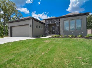9449 Meadow Gardens Cir, Sherwood, AR 72120