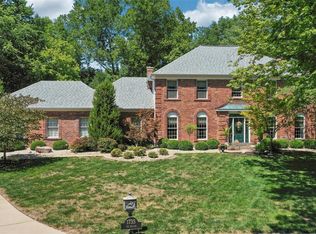 1735 Mason Knoll Rd, Saint Louis, MO 63131