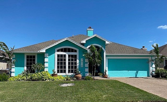 1st image of 7410 Oak Hollow Ct