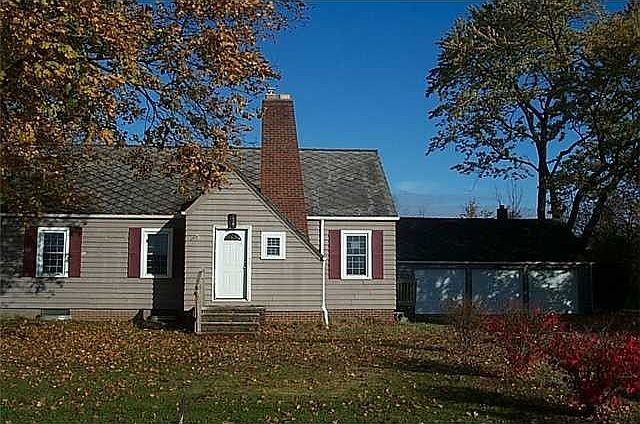 2nd image of 4119 Walbridge Rd