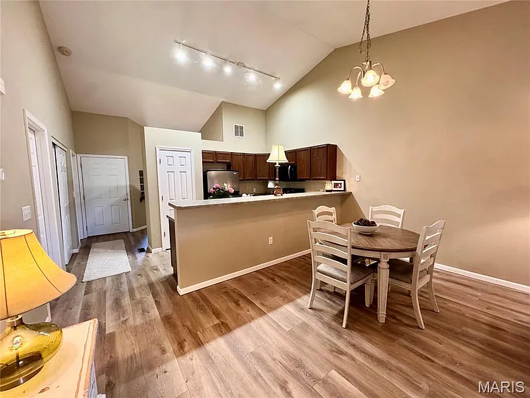10955 Kentfield Dr — Photo 10
