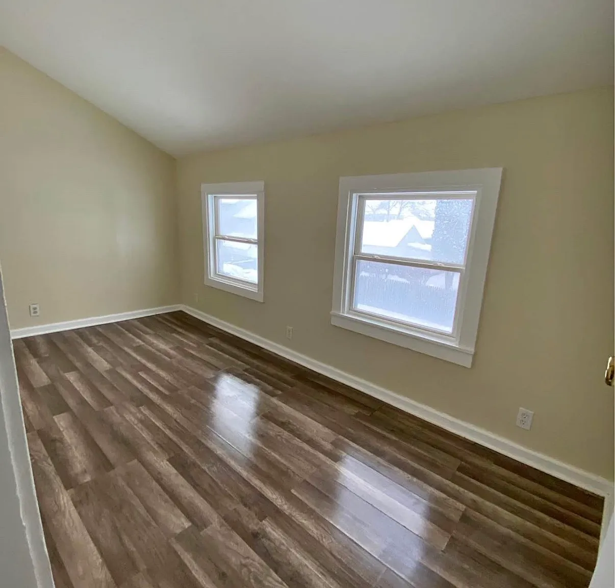 2 bed, $1,200 — Photo 4