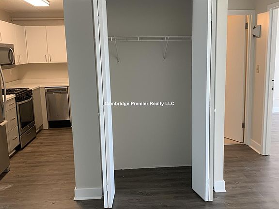 2nd image of 812 Memorial Dr APT 1405