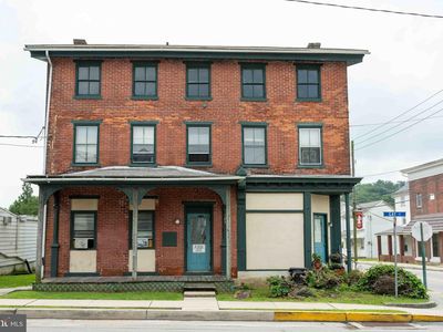 2 W Gay St, Christiana, PA, 17509
