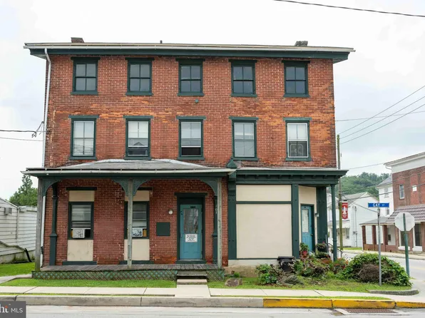 2 W Gay St, Christiana, PA 17509