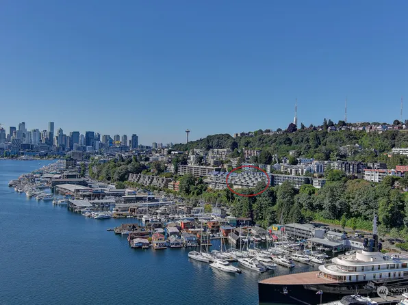 2420 8th Avenue N #103, Seattle, WA 98109