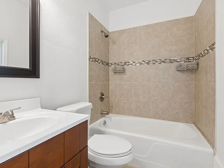 1261 River Oaks Dr — Photo 27