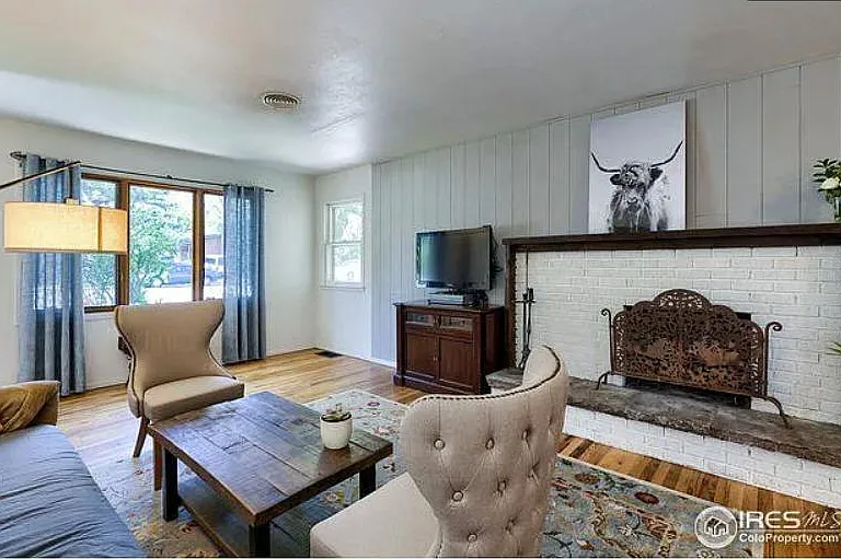 604 Cook Dr — Photo 4
