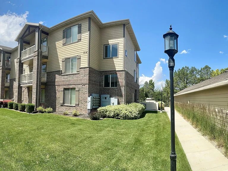 Silver Crest Senior Community — Photo 10