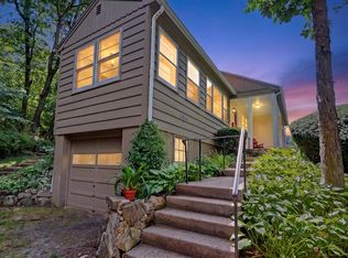 104 1/2 Ledgebrook Dr, Norwalk, CT 06854