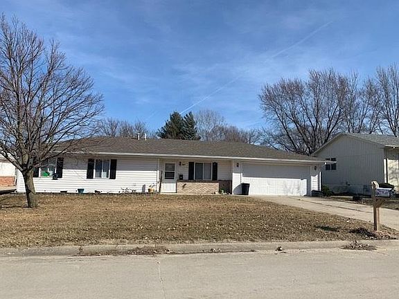 2nd image of 1003 Cherry Hills Dr