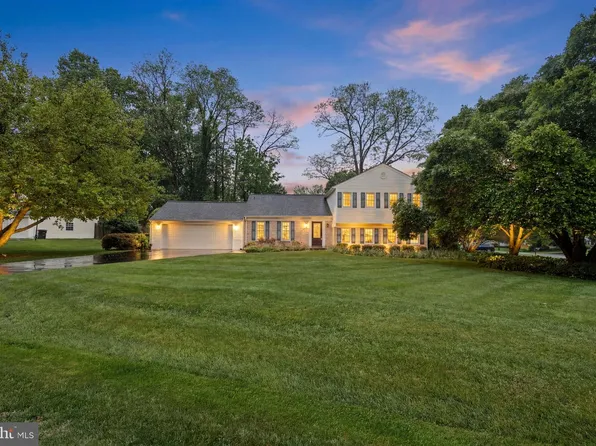 14924 Bauer Dr, Rockville, MD 20853