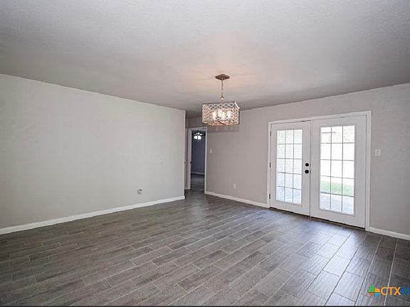 5th image of 205 Tanglewood Rd