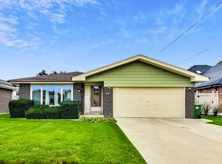 8917 S Natoma Ave, Oak Lawn, IL 60453