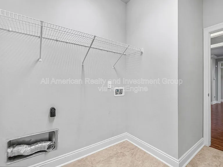 2140 Nina St — Photo 20