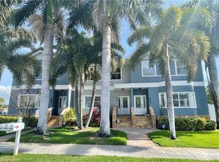 6697 Gulf Winds Dr, Saint Pete Beach, FL 33706