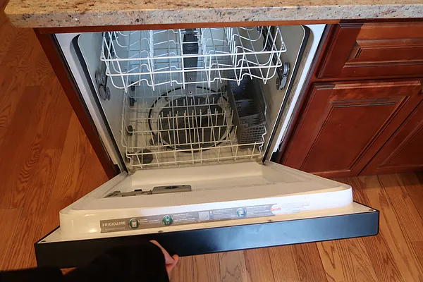 Rented by S&R Properties | media 7