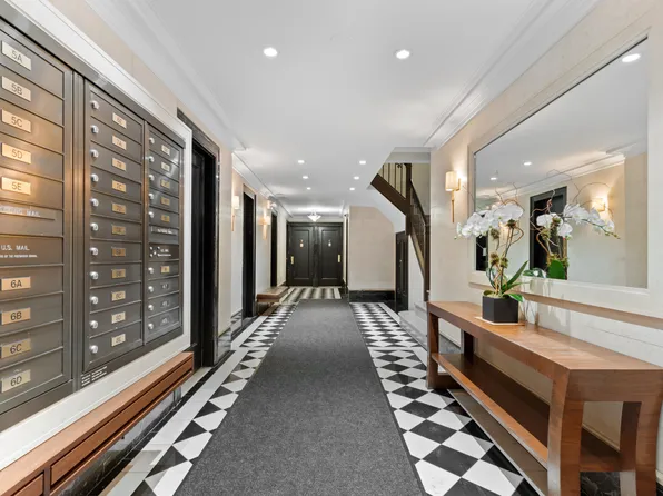 115 East 89th Street 3D image 9 of 10