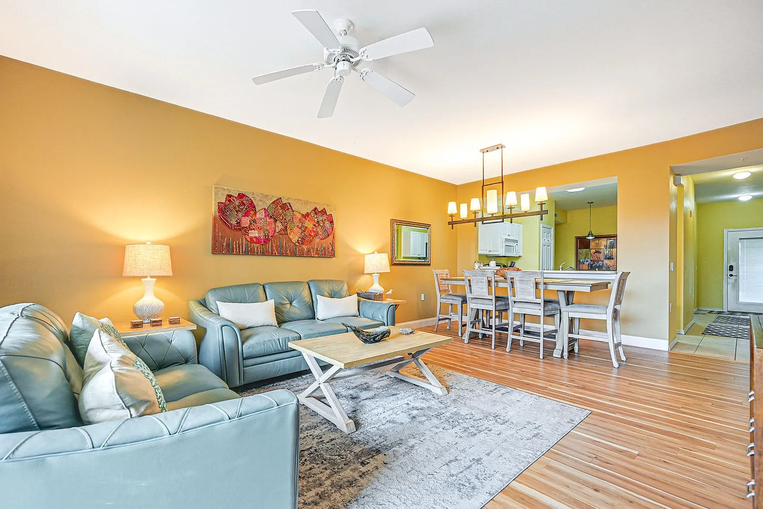 3 bed, 2.0 bath, 1442 sqft, $2,903 — Photo 4