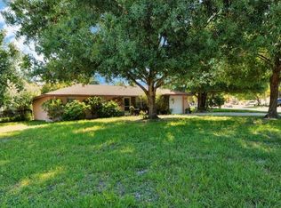 3051 Golden Rain Dr, Sarasota, FL 34232