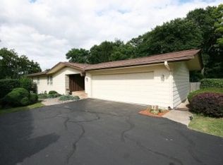 12 8th Dr, Decatur, IL 62521