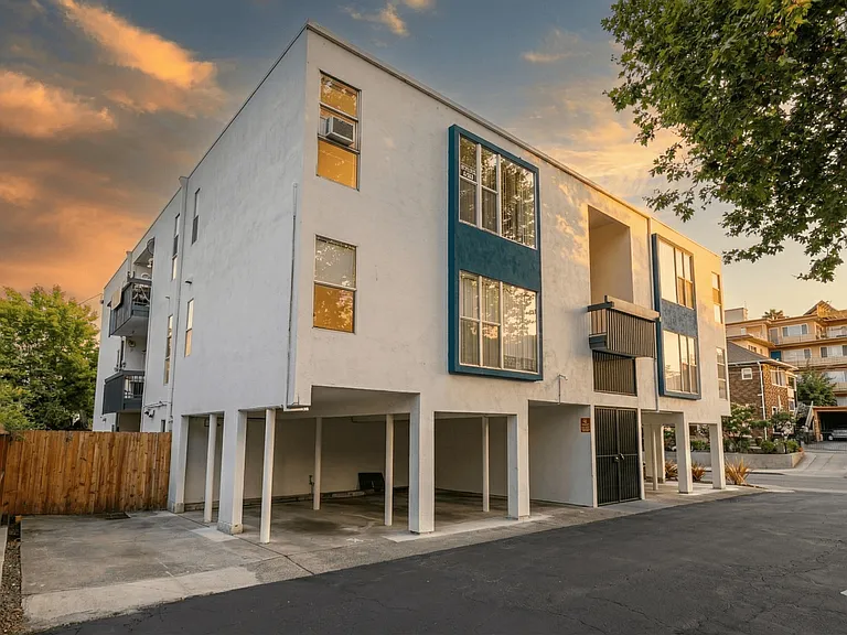 Bella Haus — Photo 2