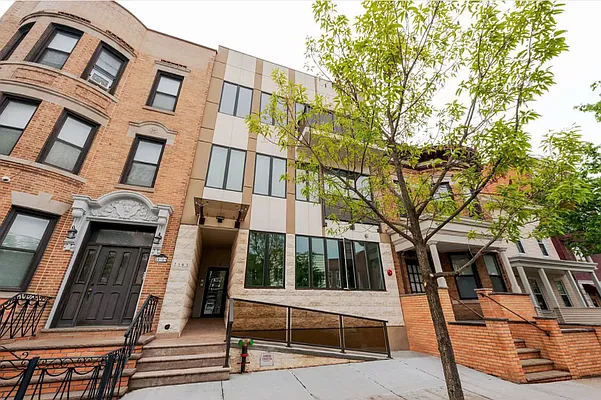 Rented by Corcoran | media 25