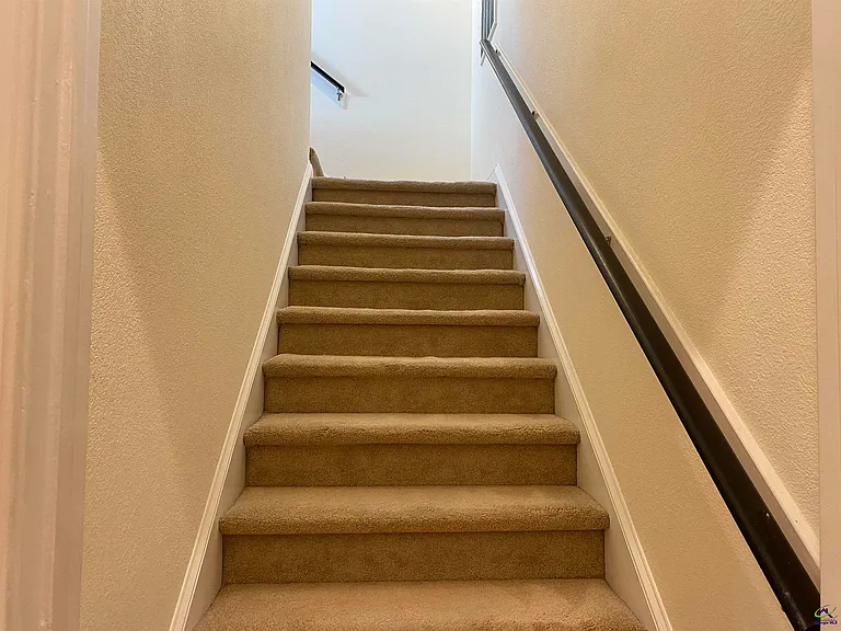408 Stathams Way — Photo 17
