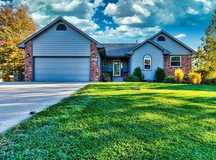 1211 Teri Ln, Sedgwick, KS 67135