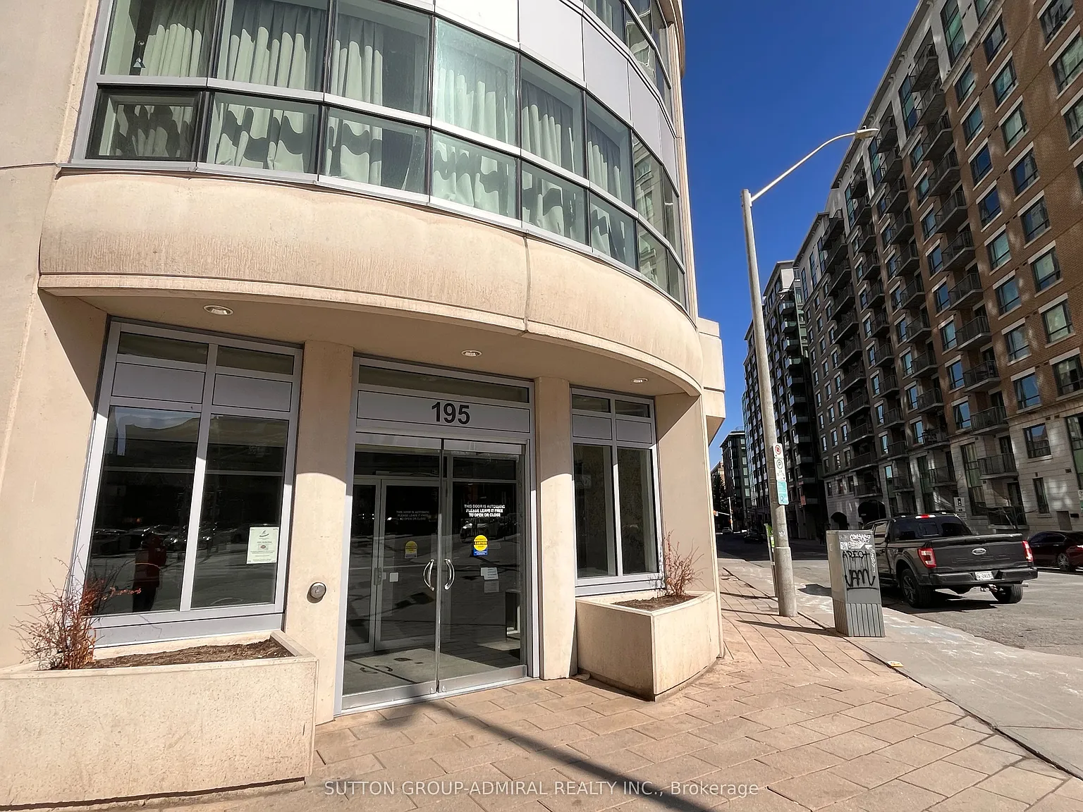 1 bed, $2,400 — Photo 2