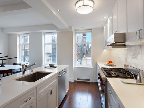 3rd image of 470 W 24th St #8BC