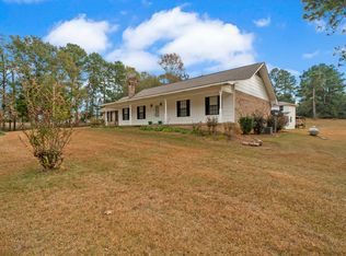 77 White Oak Rd, Seminary, MS 39479