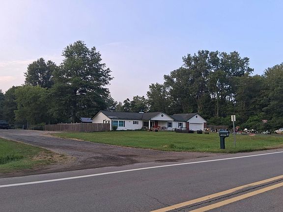3rd image of 45480 Willow Rd