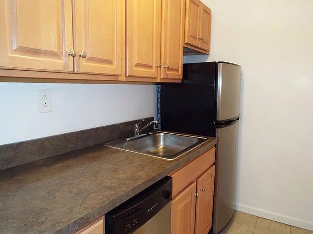 2nd image of 11 Park Ave APT 3H
