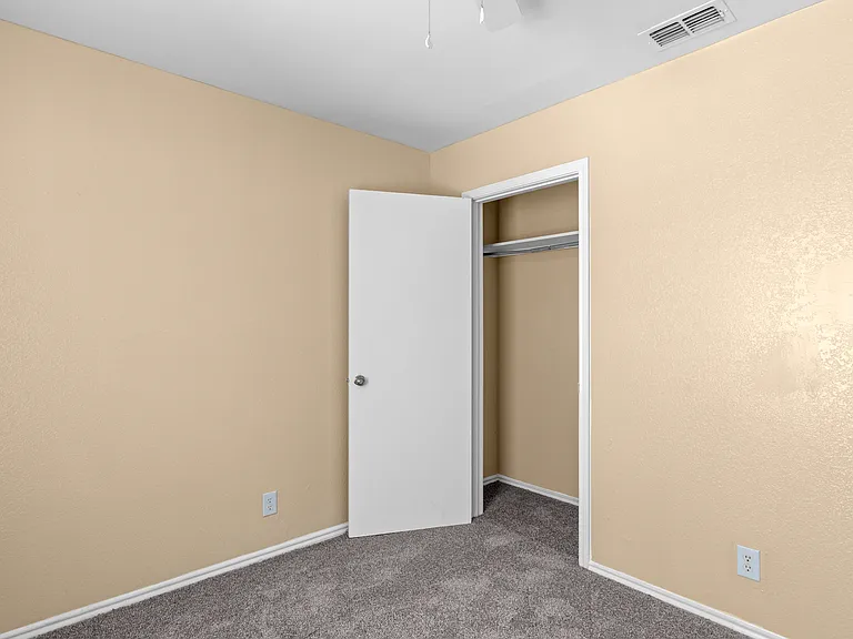 Northridge Apartments — Photo 20