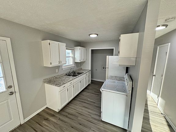 3rd image of 74 W Virginia Ave