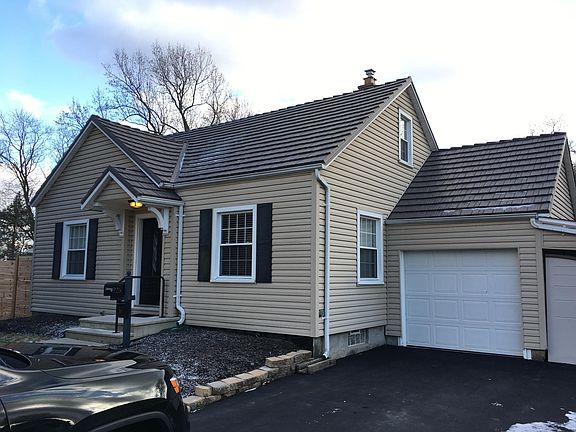 2nd image of 925 Sells Ave