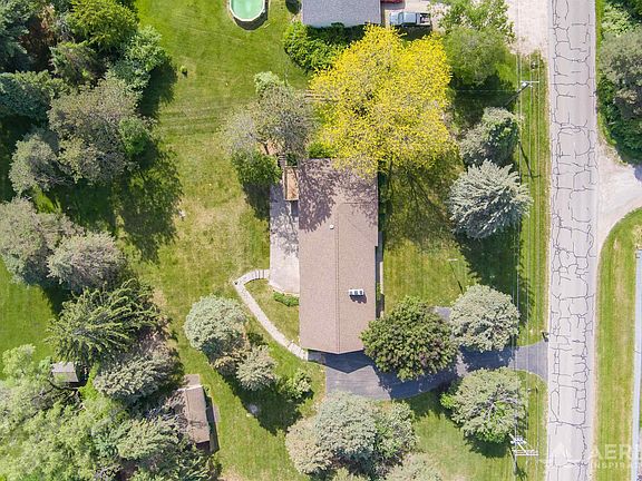 2nd image of 908 W Wright St