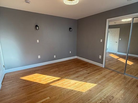2nd image of 146 French St Floor 1