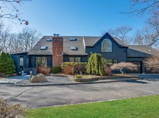 6 Rowman Ct, East Hampton, NY 11937