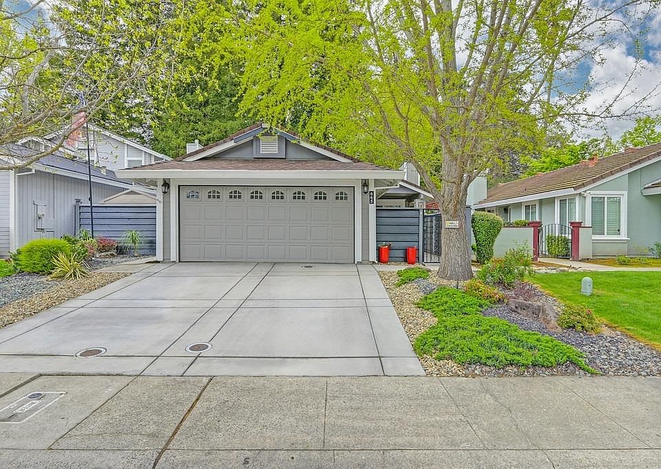 1st image of 665 Coriander Way