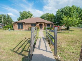 601 Oldham Ln, Granbury, TX 76048