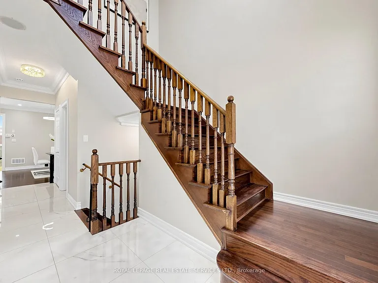 1158 Atkins Dr — Photo 21