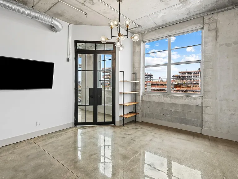 445 N Andrews Ave #404 — Photo 10