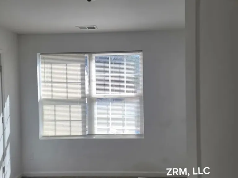 315 Crestfield Cir — Photo 19