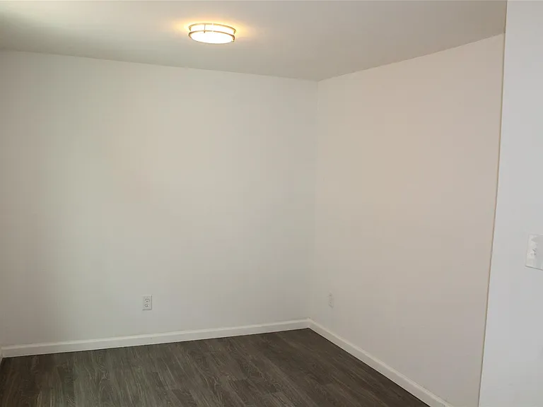 1015 30th St #2 — Photo 15