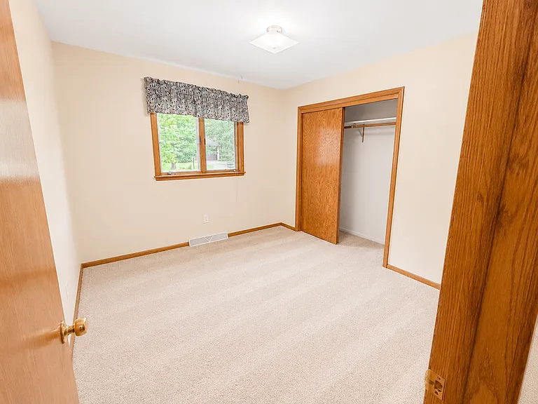 5 Allendale Dr — Photo 26
