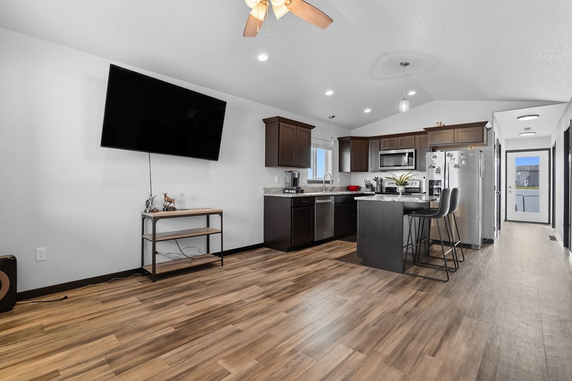 next background image